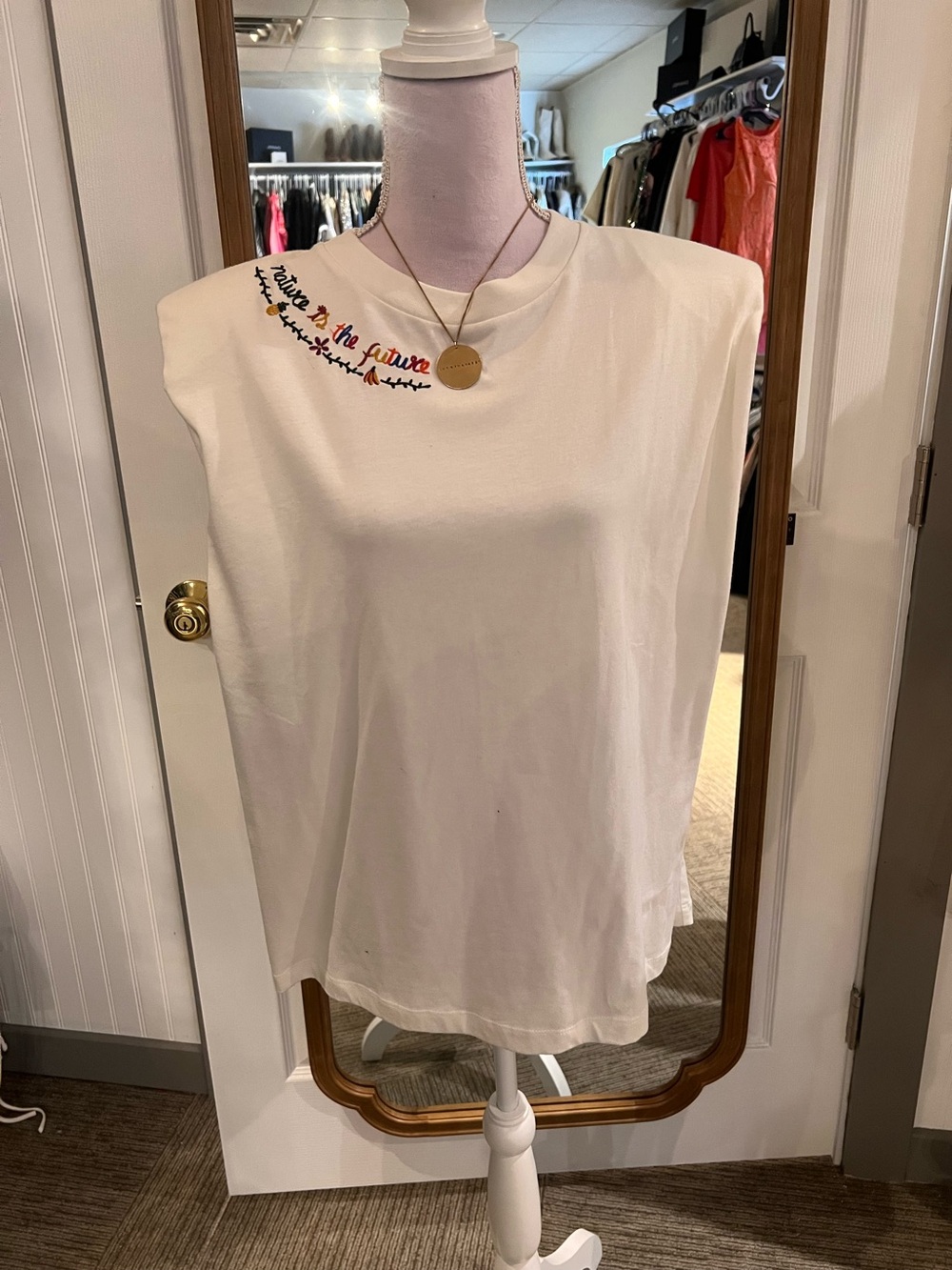 Sleeveless Embroidered Crewneck Top - Cream